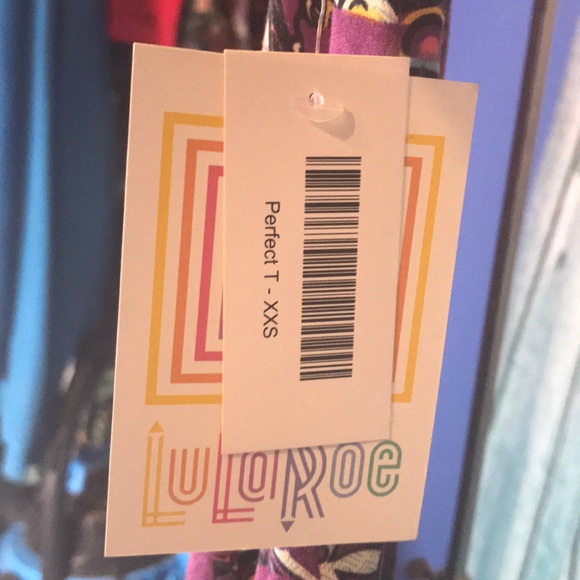 LuLaRoe Perfect T purple paisley size XXS - Picture 3 of 6